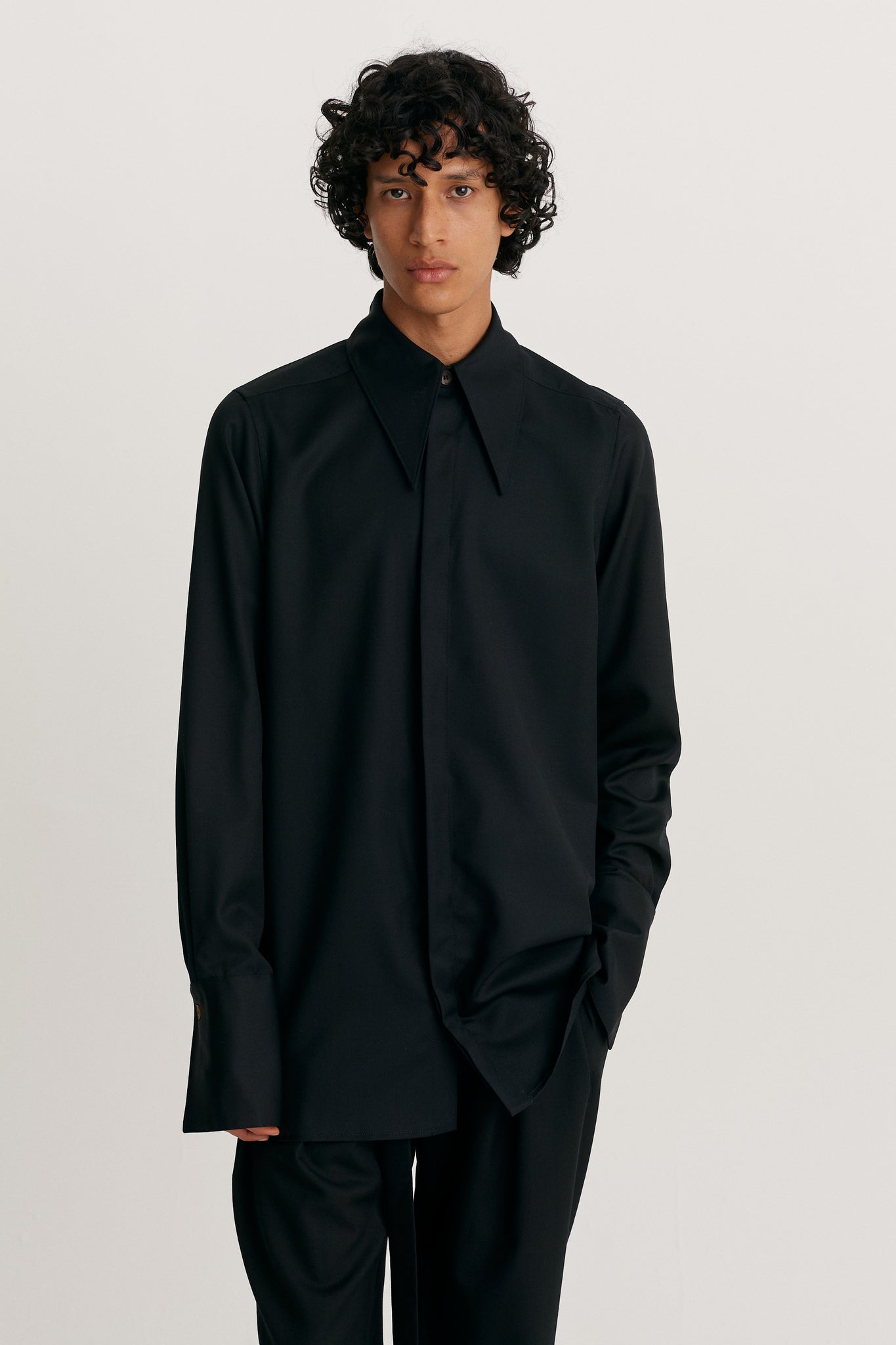Pointed Collar Long Line Shirt in Lightweight Wool, Black / S Pointed Collar Long Line Shirt in Lightweight Wool, Black / S